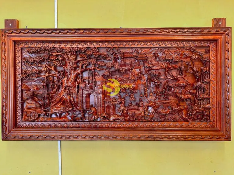 Tranh Chợ Quê gỗ hương 195cm x97cm